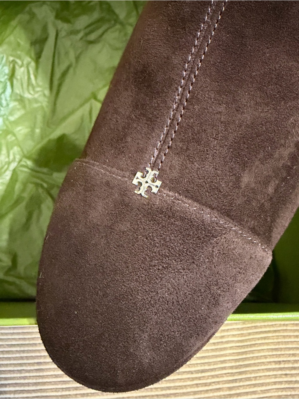 Tory Burch Women’s Suede Cap-Toe Block Heel Ankle Boot in Dark Cocoa - Size 8.5 - Picture 5 of 17